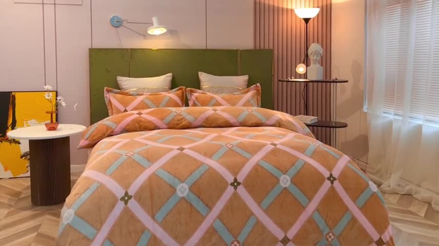 91家纺网 家纺一手货源 找家纺 凡客家居 2022新款牛奶绒印花系列四件套 爱丁堡-桔