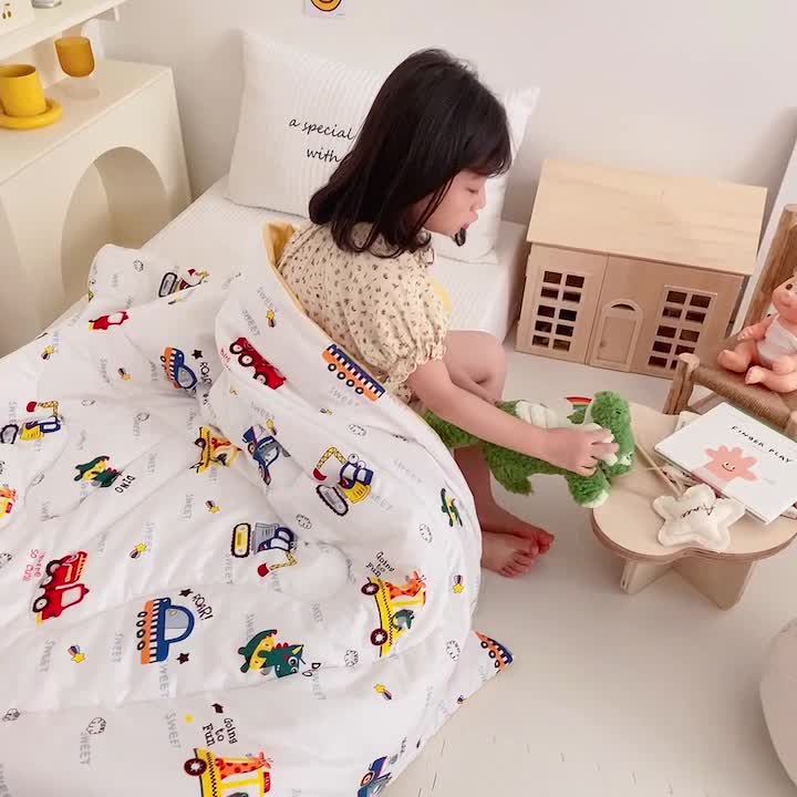 91家纺网 家纺一手货源 找家纺 嗨生活 2022年新款幼儿园儿童被子水洗棉春秋被冬被 宝宝巴士