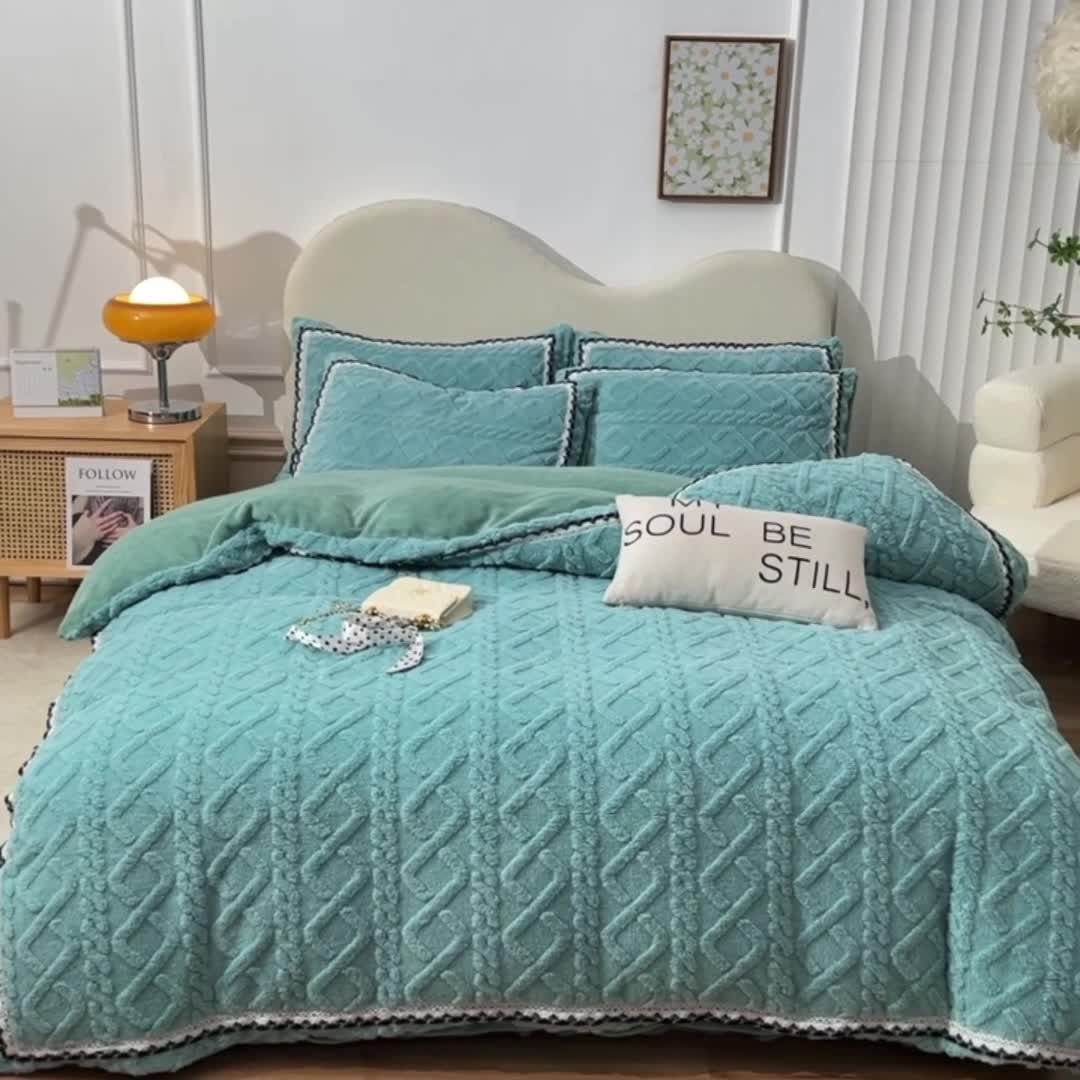 91家纺网 家纺一手货源 找家纺 绒兔兔 2022新款秋冬舒棉绒韩版床裙床单四件套 复古绿