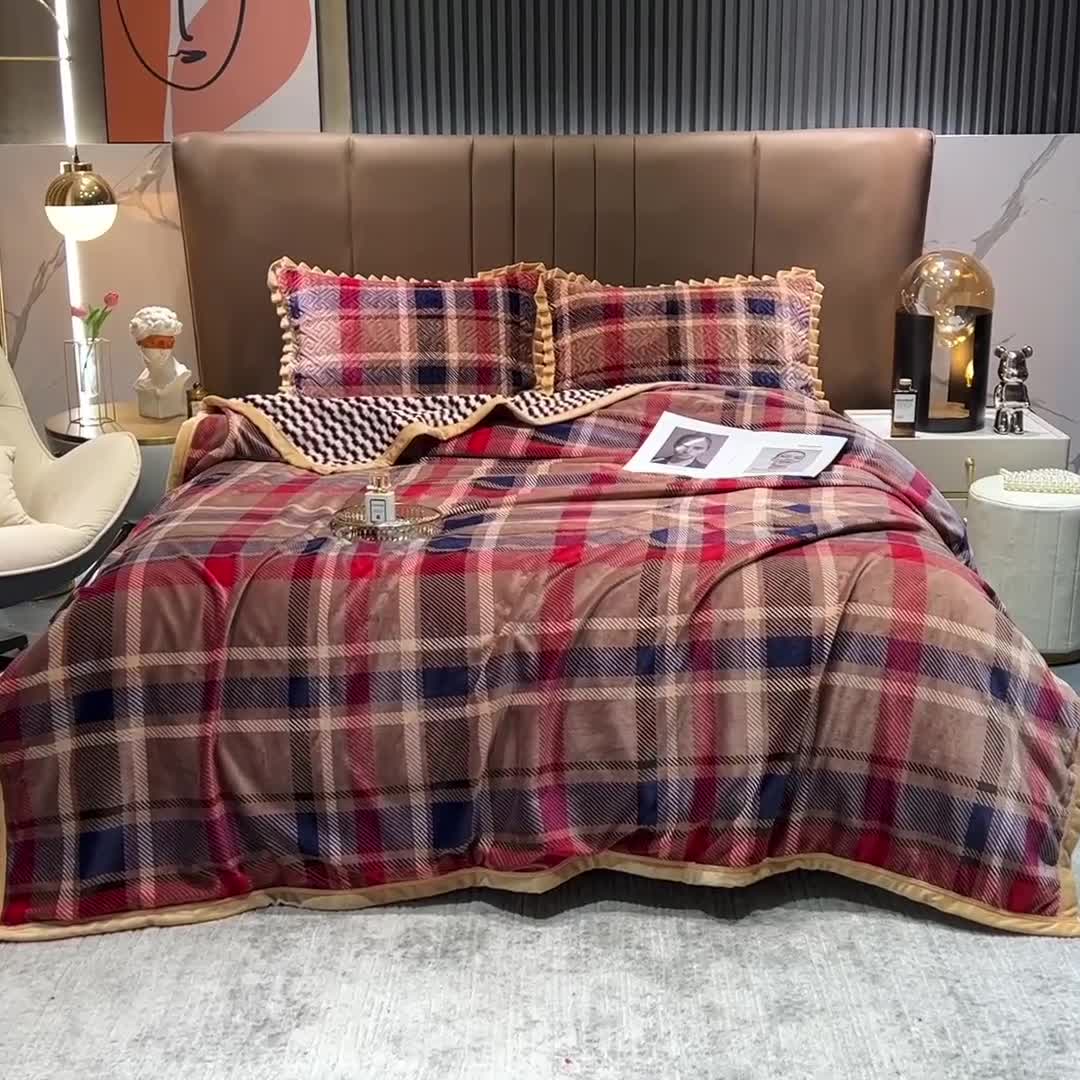 91家纺网 家纺一手货源 找家纺 羋多 2023新款A版牛奶绒+B版阳离子提花双层复合毯 经典红格