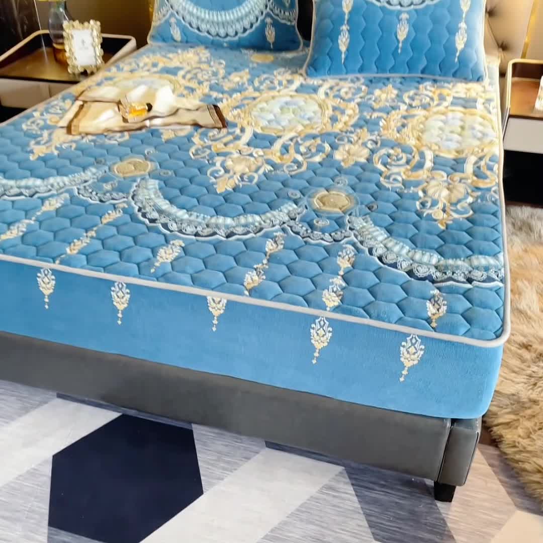 91家纺网 家纺一手货源 找家纺 情煊 2022新款牛奶绒印花单品夹棉床笠 欧式风情