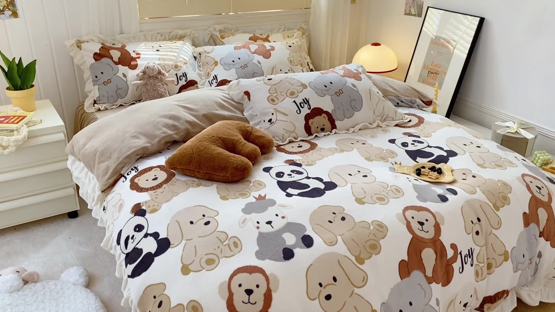 91家纺网 家纺一手货源 找家纺 眠屿 2022新款牛奶绒花边系列床单床裙床笠四件套 动物之家