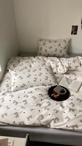 91家纺网 家纺一手货源 找家纺 昔可2022新款全棉四件套新款影棚图 黑白爱心蝴蝶结