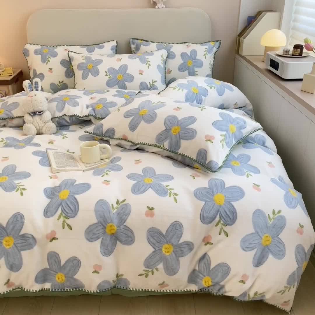 91家纺网 家纺一手货源 找家纺 安哆啦 新款贝壳边工艺牛奶绒珊瑚绒四件套单被套 花园里