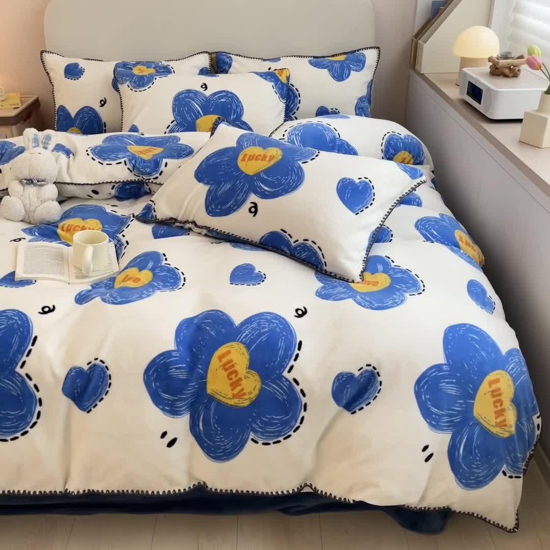 91家纺网 家纺一手货源 找家纺 安哆啦 新款贝壳边工艺牛奶绒珊瑚绒四件套单被套 蓝花花