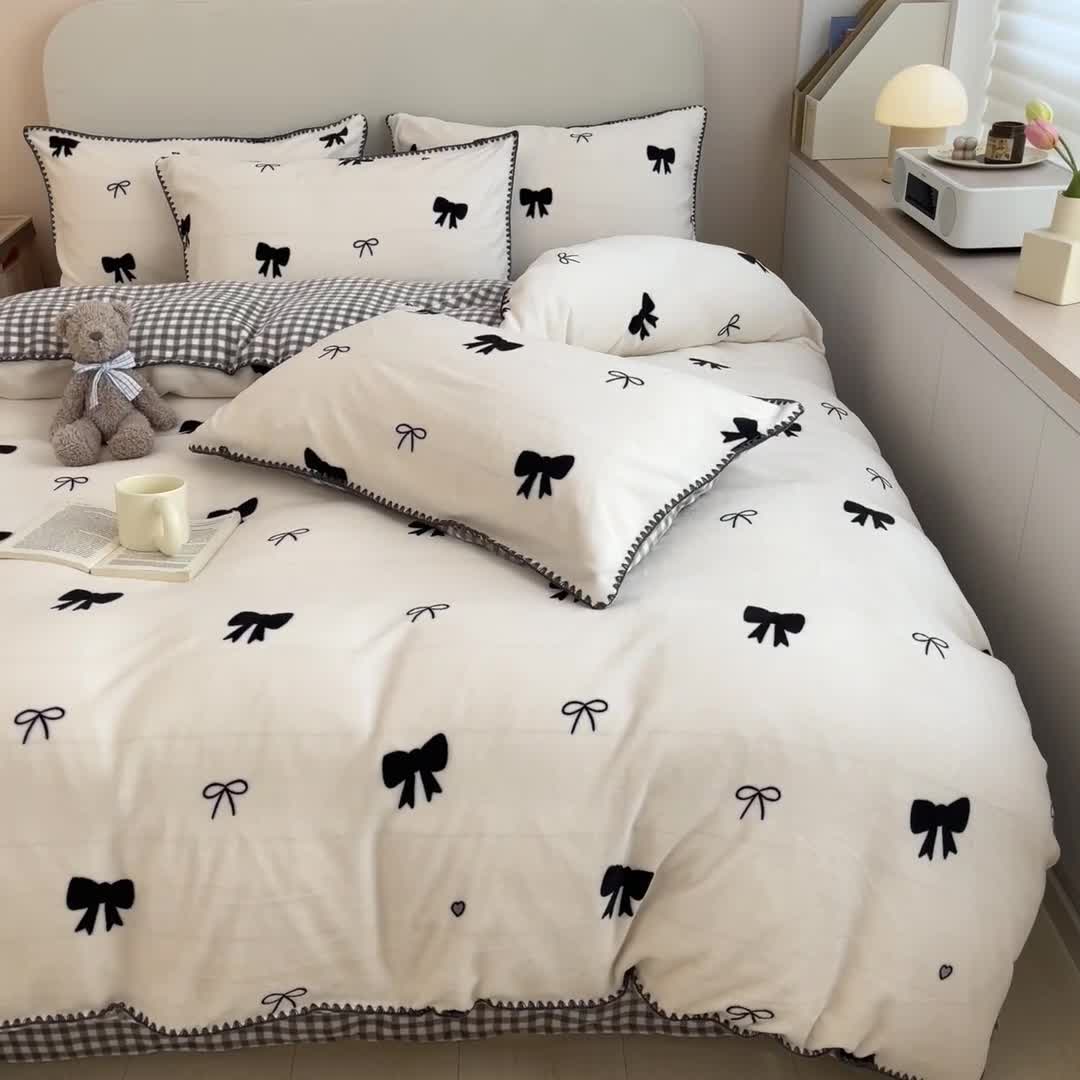 91家纺网 家纺一手货源 找家纺 安哆啦 新款贝壳边工艺牛奶绒珊瑚绒四件套单被套 小蝴蝶结