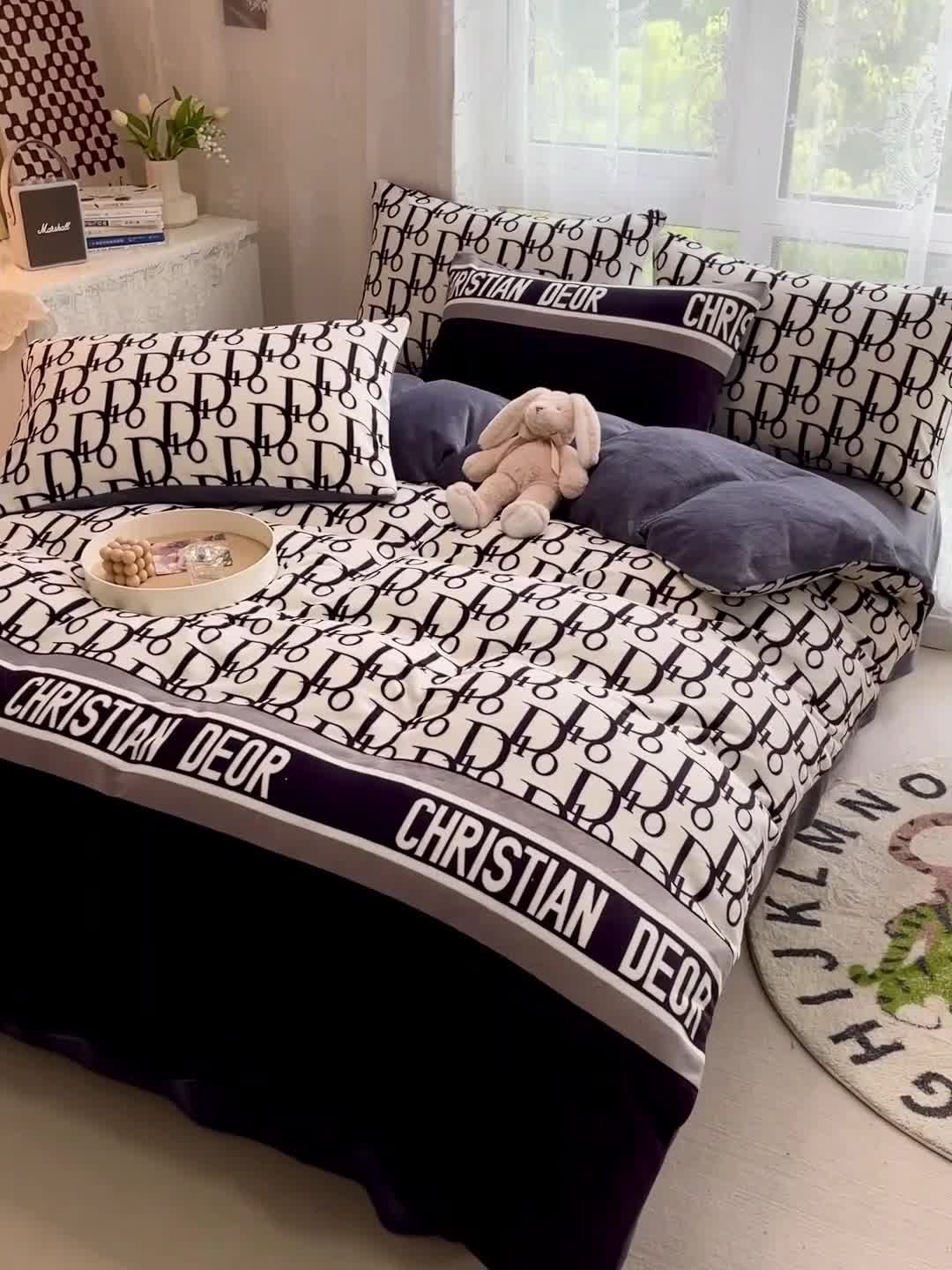 91家纺网 家纺一手货源 找家纺 HL原创 2022新款牛奶绒印花基础款 D家绒