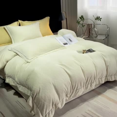 91家纺网 家纺一手货源 找家纺 凡客家居 2022新款牛奶绒雕花系列四件套 维娜-珍珠白