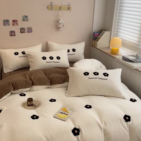 91家纺网 家纺一手货源 找家纺 川悦生活 2022新款牛奶绒毛巾绣四件套 复古小花