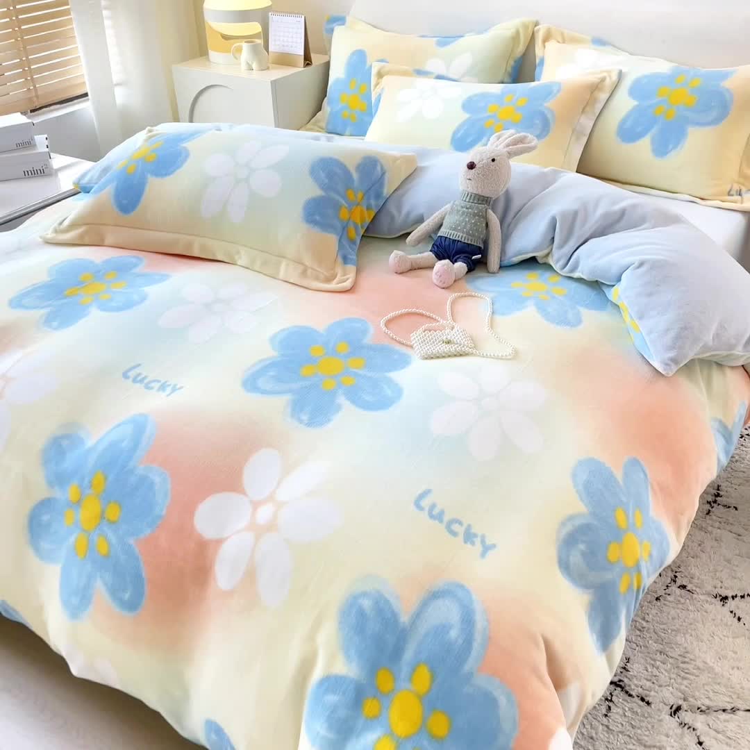 91家纺网 家纺一手货源 找家纺 丝羽坊2022专版花型直播供货双面牛奶绒印花四件套被套 新图二繁花似锦