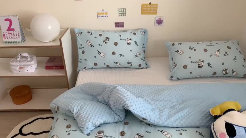 91家纺网 家纺一手货源 找家纺 星期八 2022新款针织棉豆豆被被子被芯 蓝饼干