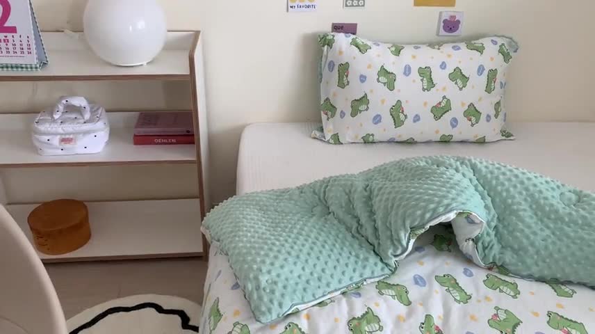 91家纺网 家纺一手货源 找家纺 星期八 2022新款针织棉豆豆被被子被芯 小鳄鱼