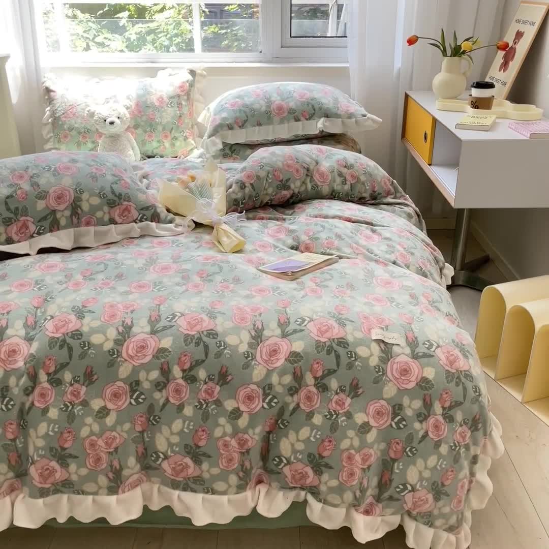 91家纺网 家纺一手货源 找家纺 安哆啦 2022新款加厚牛奶绒花边小贴标四件套 花边-花团锦簇