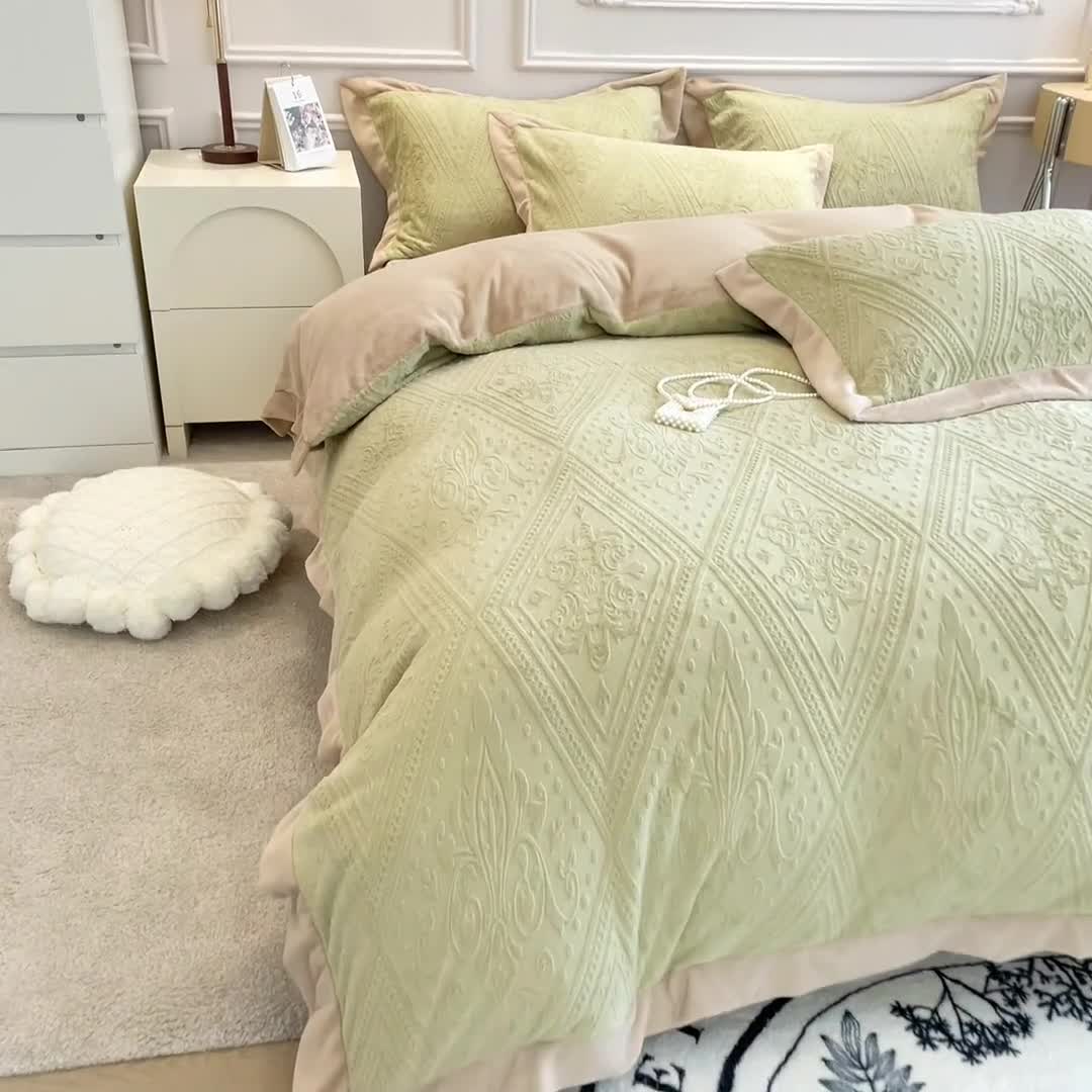 91家纺网 家纺一手货源 找家纺 丝幔新款全消光5D雕花牛奶绒四件套 欧式烂花-抹茶绿