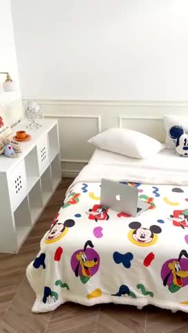 91家纺网 家纺一手货源 找家纺 时年 2022新款牛奶绒拼羊羔绒毯 童年时光