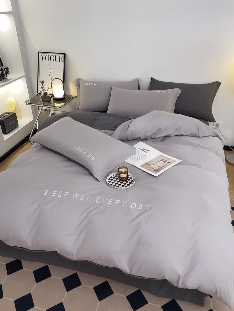 91家纺网 家纺一手货源 找家纺 啊雅家居 新款纯色水洗磨毛亲肤绣花床单款床笠款四套件 奶浅灰加奶深灰