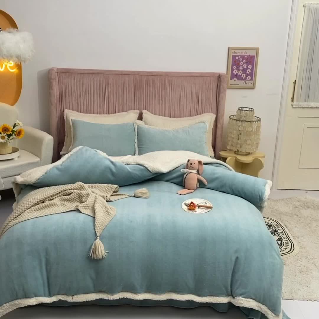 91家纺网 家纺一手货源 找家纺 艾米家居  2022秋冬新款羊羔绒拼牛奶绒系列 豆绿