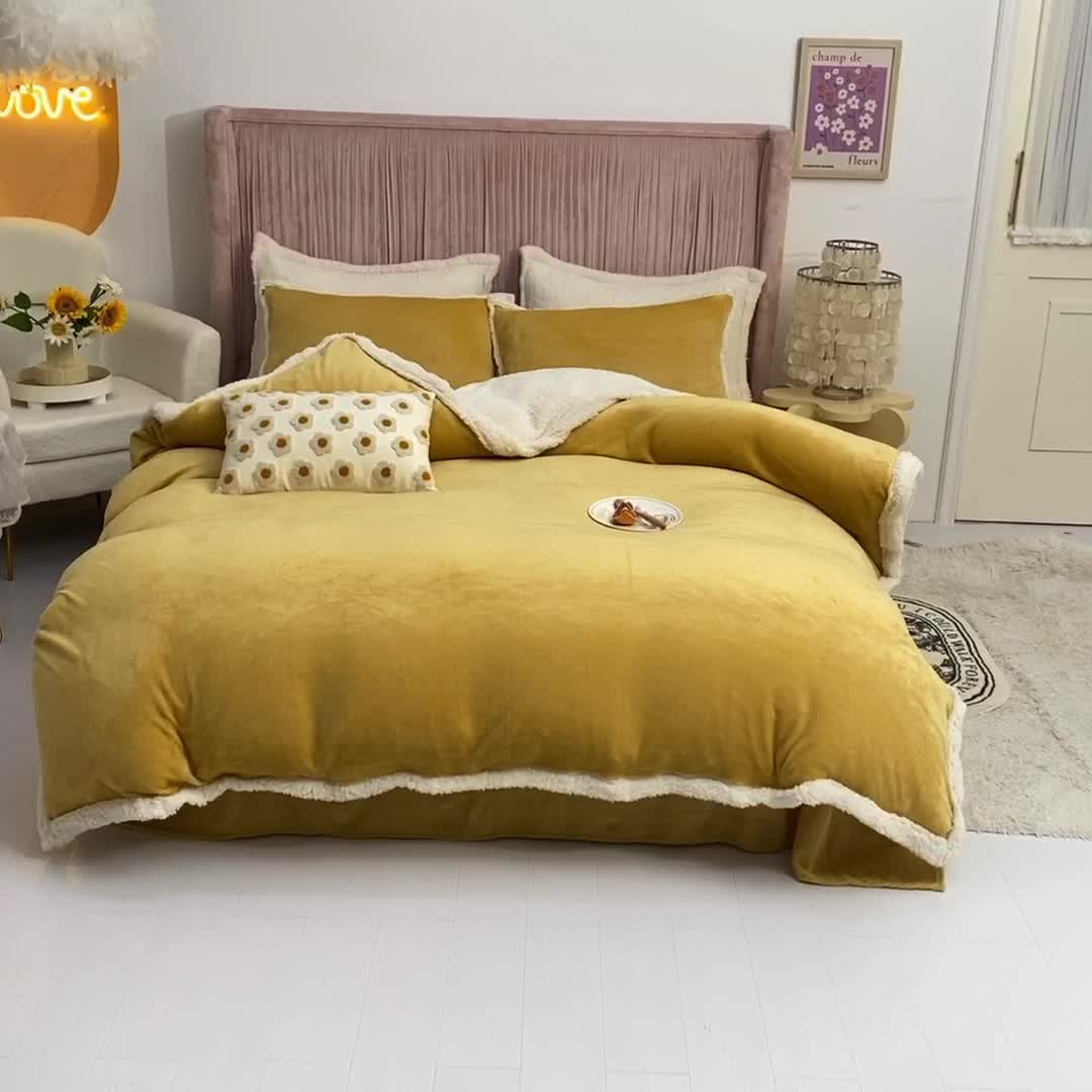 91家纺网 家纺一手货源 找家纺 艾米家居  2022秋冬新款羊羔绒拼牛奶绒系列 黄