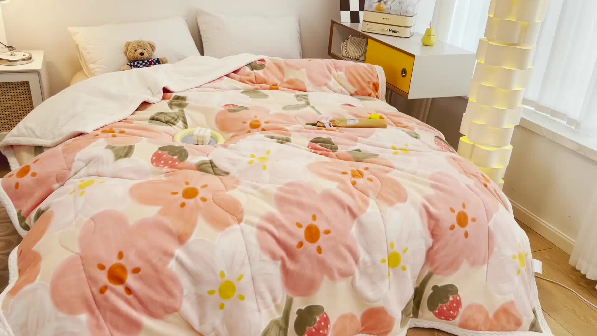 91家纺网 家纺一手货源 找家纺 慕尚 2022爆款牛奶绒贝贝绒夹棉3层加厚毛毯 加厚毯-花蕾