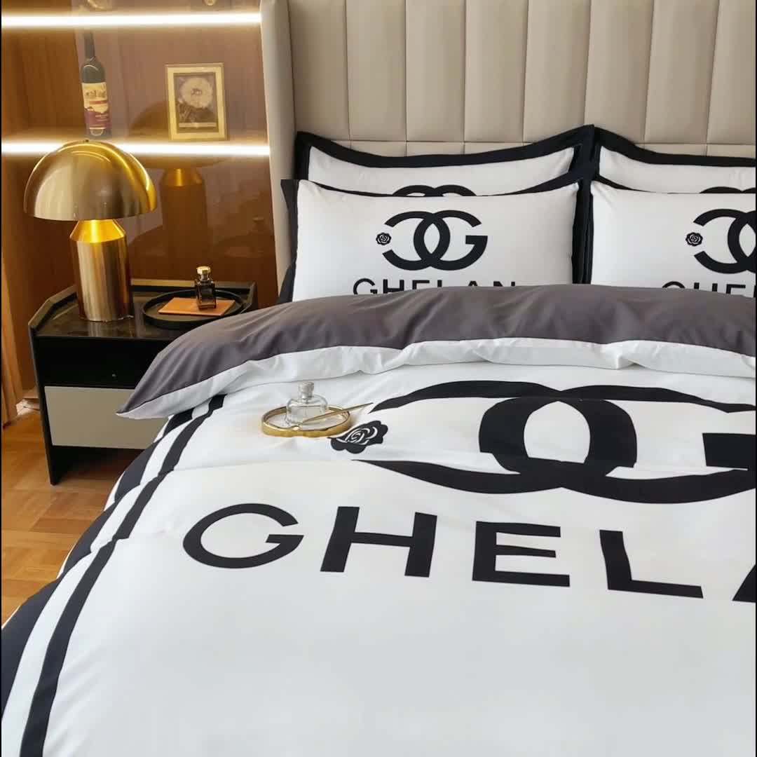 91家纺网 家纺一手货源 找家纺 娜娜 2022新款大版大牌风亲肤棉工艺款四件套 白香