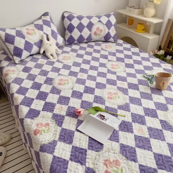 91家纺网 家纺一手货源 找家纺 美乐迪 2022新款多功能牛奶绒亲肤棉床盖套件 格子郁金香