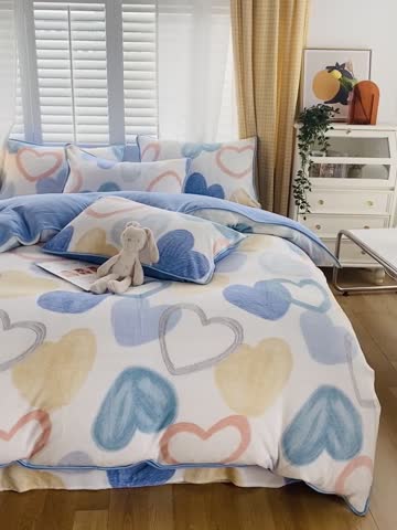 91家纺网 家纺一手货源 找家纺 金鑫汇 2022新款牛奶绒四件套系列 爱心