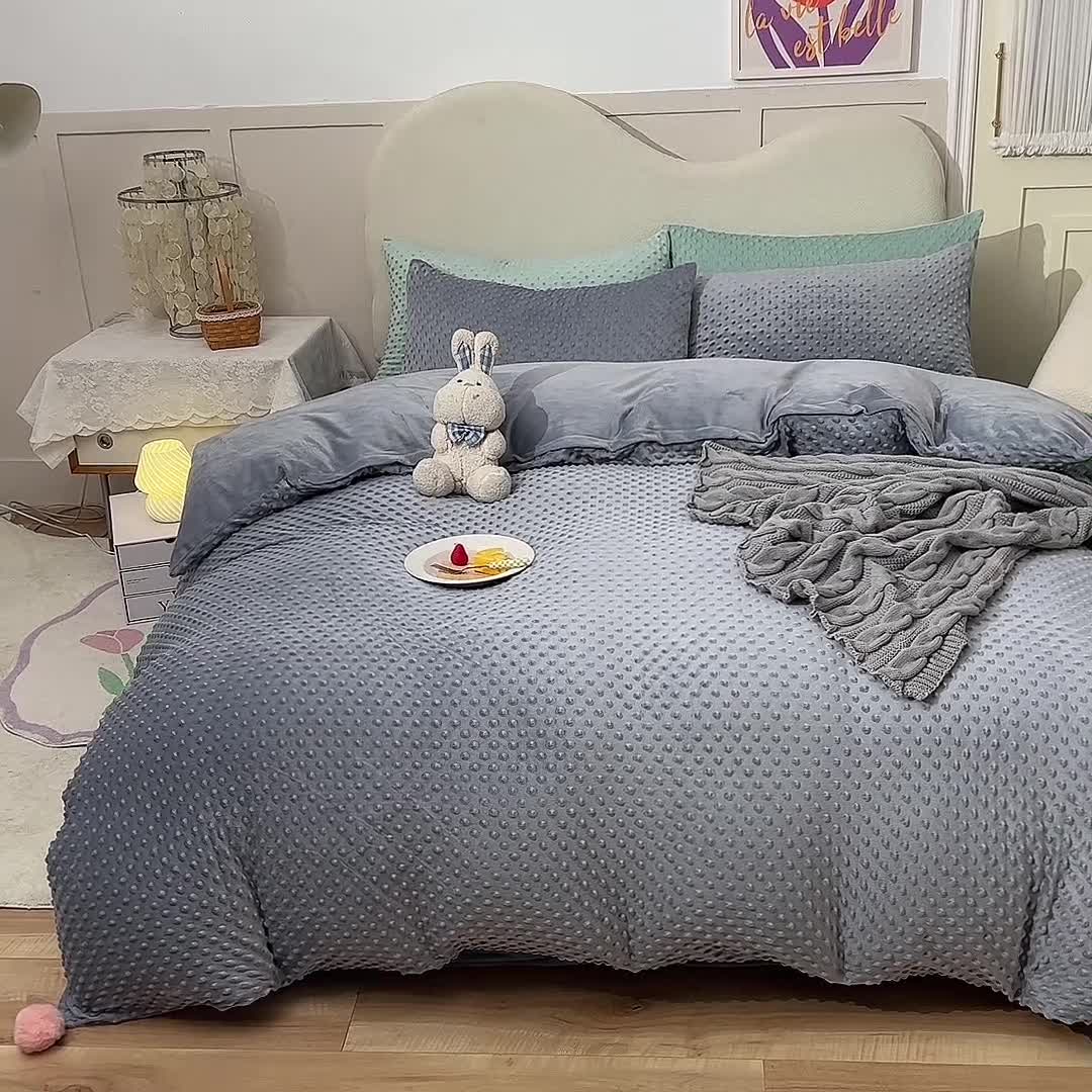 91家纺网 家纺一手货源 找家纺 艾米家居  2022新款秋冬豆豆绒宝宝绒四件套 灰