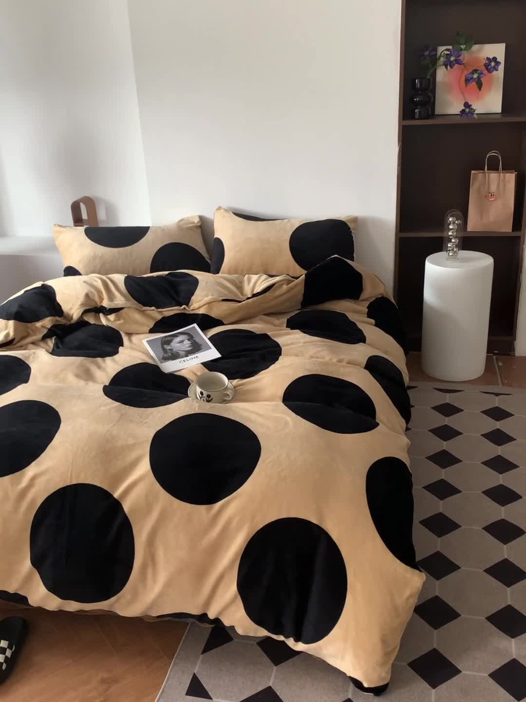 91家纺网 家纺一手货源 找家纺 怡家居 2022秋冬高克重牛奶绒印花四件套 波波奶茶