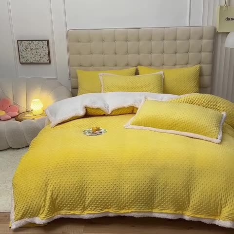 91家纺网 家纺一手货源 找家纺 艾米家居 2022秋冬新款豆豆绒+羊羔绒系列 黄