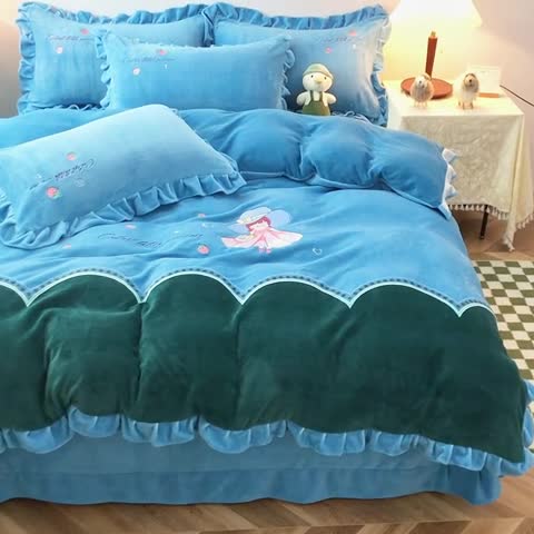 91家纺网 家纺一手货源 找家纺 优姿家纺 牛奶绒贴边绣花荷叶花边保暖四件 花仙子-蓝