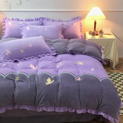 91家纺网 家纺一手货源 找家纺 优姿家纺 牛奶绒贴边绣花荷叶花边保暖四件 蝶舞纷飞-紫
