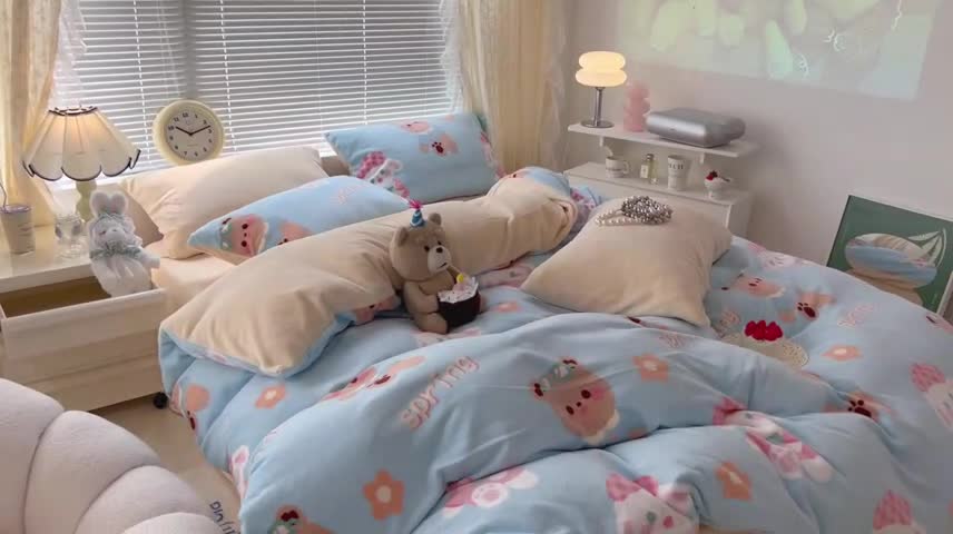 91家纺网 家纺一手货源 找家纺 昔可 2022新款牛奶绒卡通系列四件套 春游宝贝