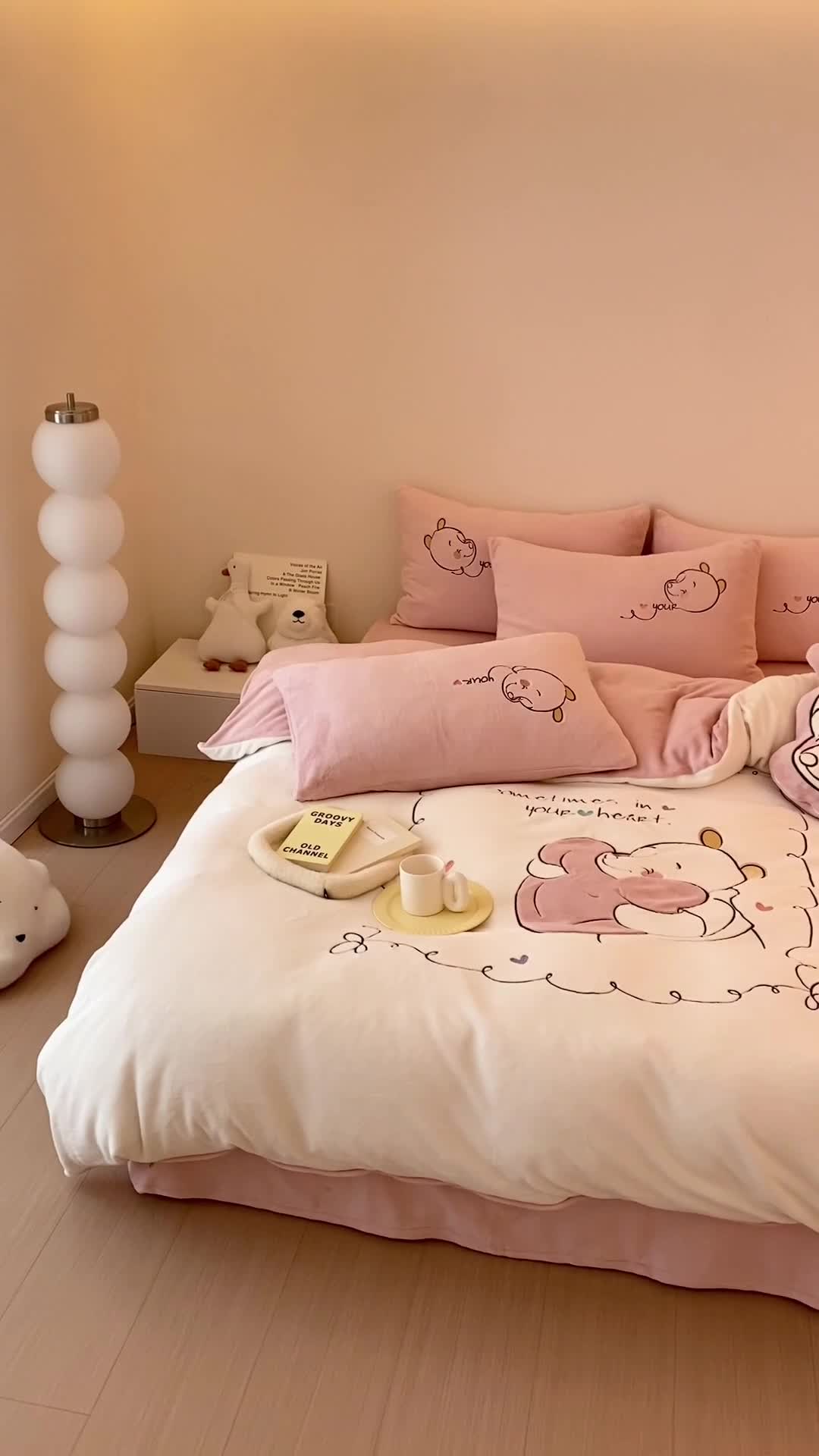 91家纺网 家纺一手货源 找家纺 朗莎 2022新款迪士尼230g高克重牛奶绒四件套 维尼