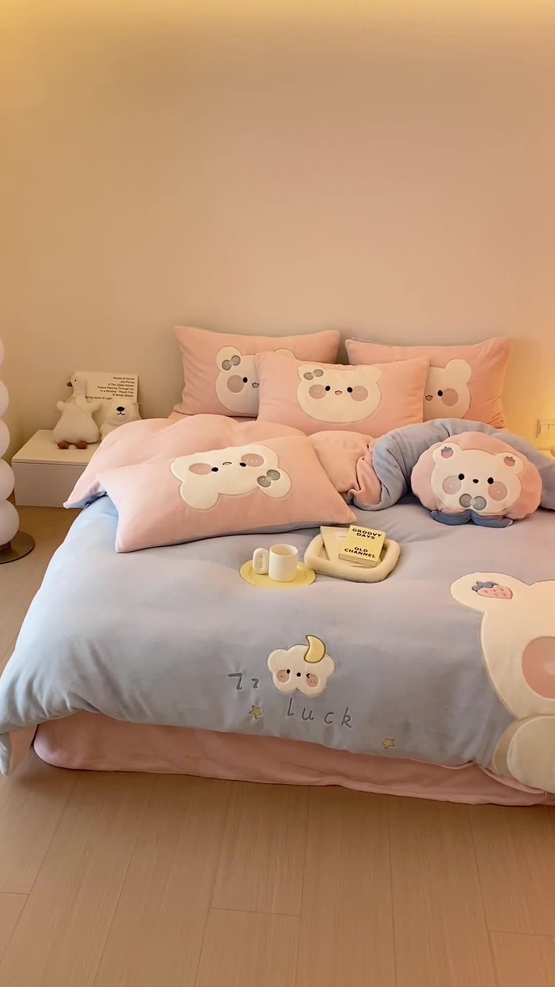 91家纺网 家纺一手货源 找家纺 朗莎 2022新款迪士尼230g高克重牛奶绒四件套 憨憨熊