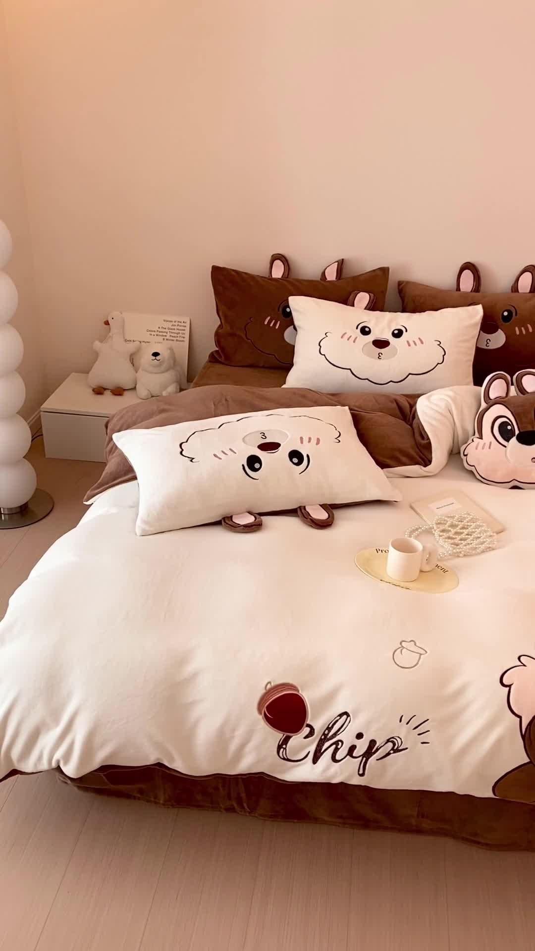 91家纺网 家纺一手货源 找家纺 朗莎 2022新款迪士尼230g高克重牛奶绒四件套 奇奇