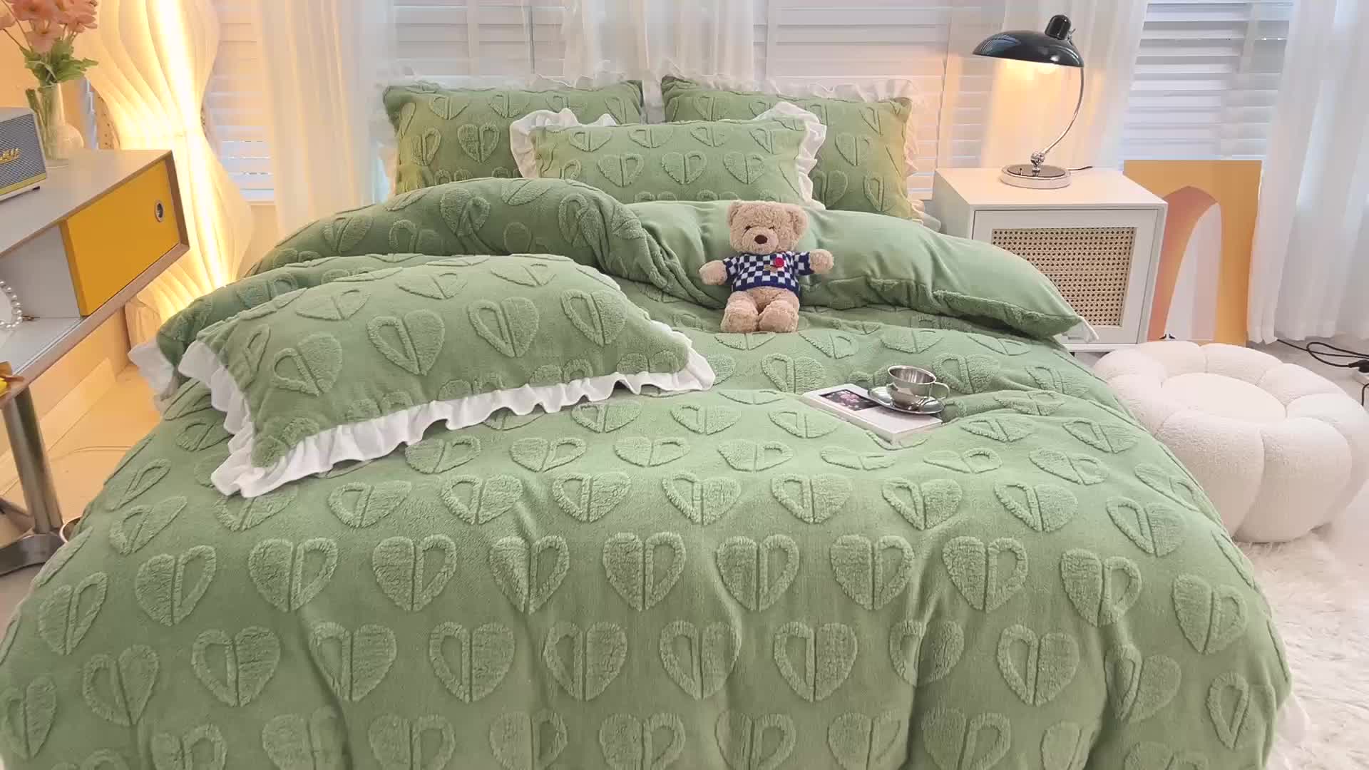 91家纺网 家纺一手货源 找家纺 澳梵 2022新款塔芙绒韩版四件套 猜心心-绿色