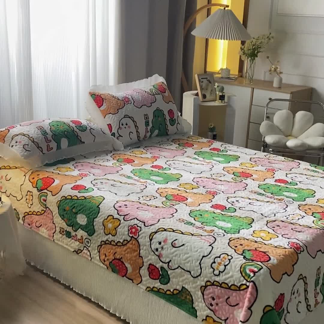91家纺网 家纺一手货源 找家纺 迷仙巢 2022新款牛奶绒床盖款 小恐龙