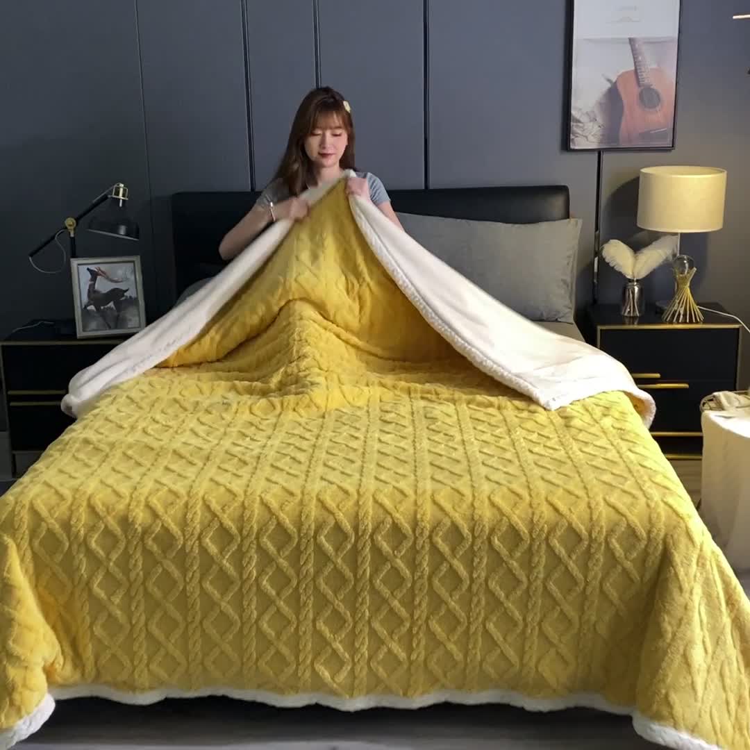 91家纺网 家纺一手货源 找家纺 迷仙巢 2022新款塔夫绒多功能盖毯 柠檬黄