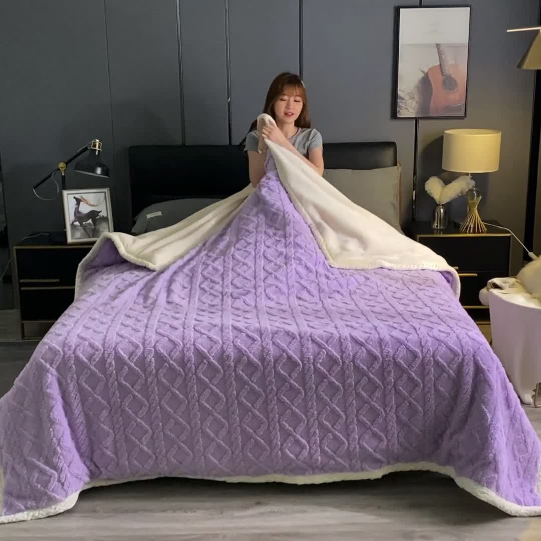 91家纺网 家纺一手货源 找家纺 迷仙巢 2022新款塔夫绒多功能盖毯 香芋紫