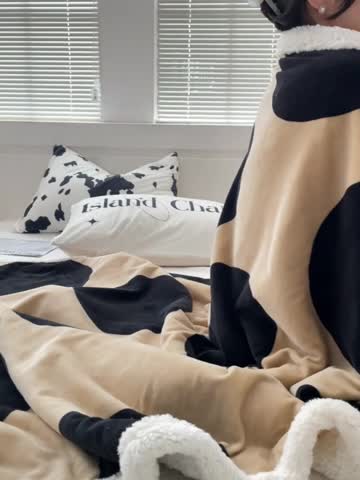 91家纺网 家纺一手货源 找家纺 圆岛家纺 2022秋冬新品牛奶绒羊羔绒毛毯 波点咖