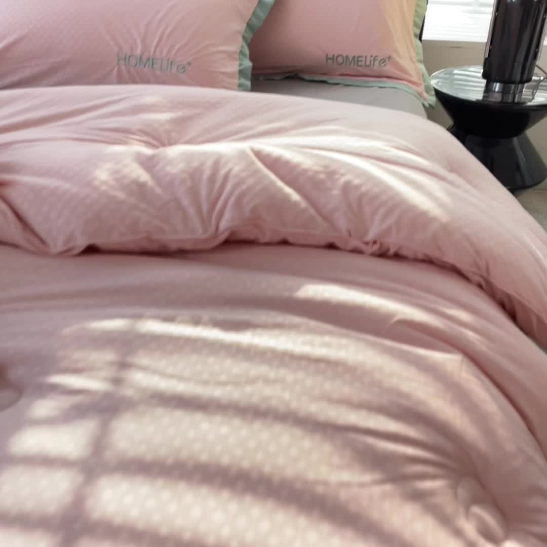 91家纺网 家纺一手货源 找家纺 全季直播A类大豆纤维暖棉绒提花冬被被子被芯 断角花边款豆沙粉