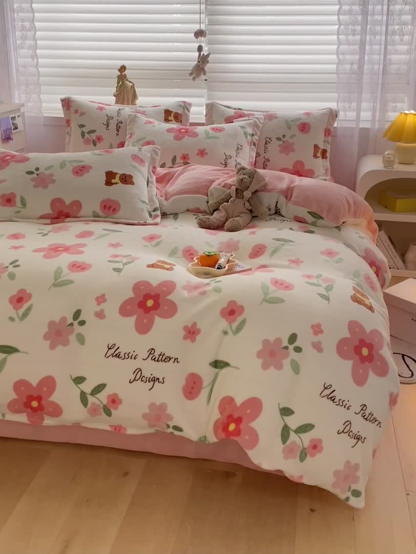 91家纺网 家纺一手货源 找家纺 上尚居 2022新款加厚保暖牛奶绒四件套 悠悠花园-粉