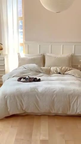 91家纺网 家纺一手货源 找家纺 洋铭区 2022新款牛奶绒四件套小熊软糖 小熊软糖奶杏色