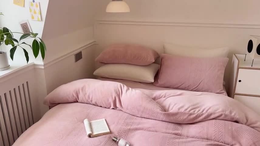 91家纺网 家纺一手货源 找家纺 总怡家居2022新款雕花绒高克重牛奶绒四件套