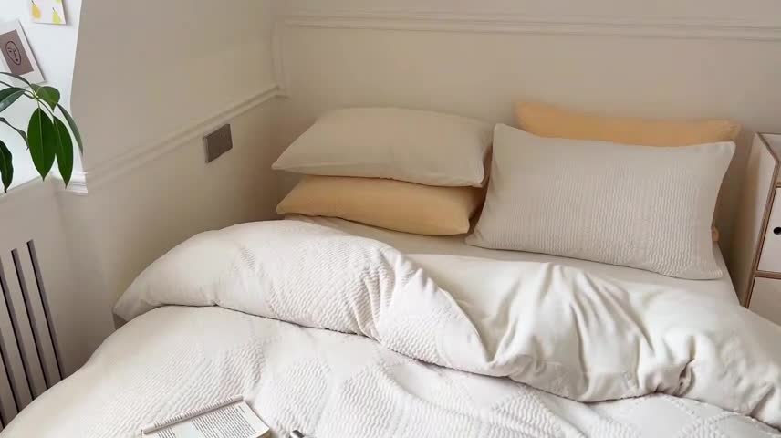 91家纺网 家纺一手货源 找家纺 怡家居2022新款雕花绒高克重牛奶绒四件套 凡希-象牙白