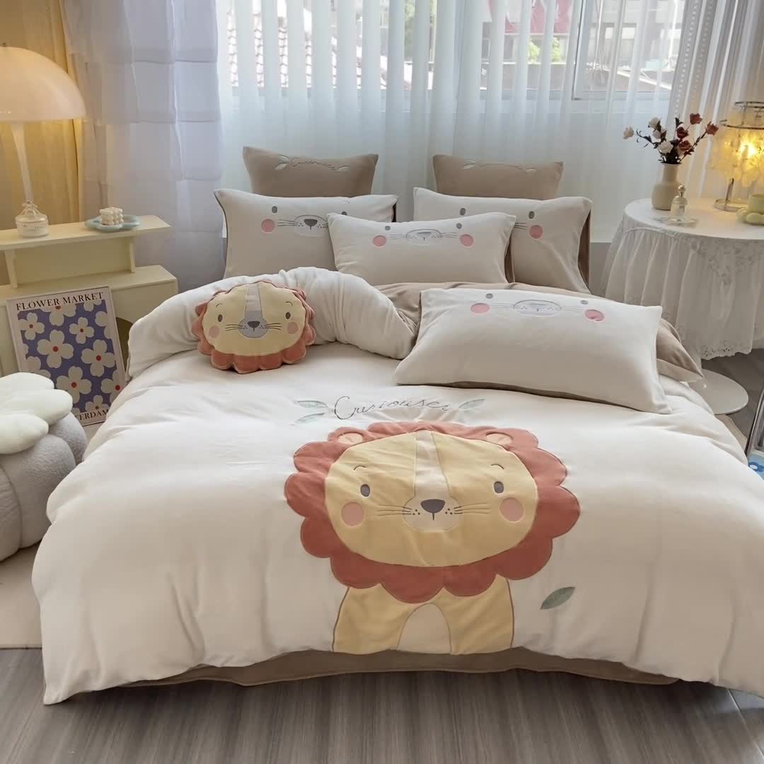 91家纺网 家纺一手货源 找家纺 涵宸2022新款加厚牛奶绒贴布绣系列四件套 牛奶绒-狮子王