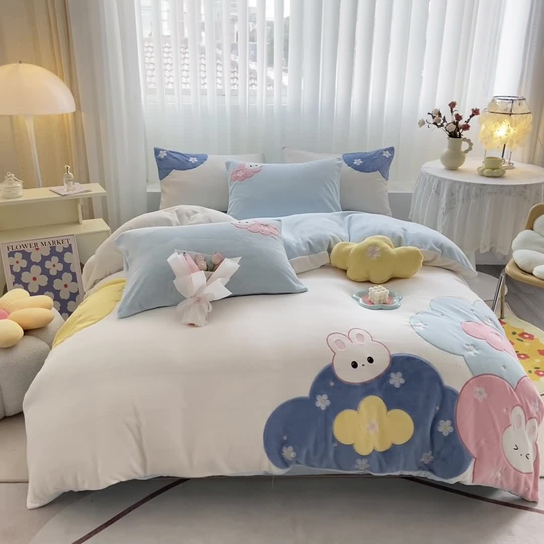 91家纺网 家纺一手货源 找家纺 涵宸2022新款加厚牛奶绒贴布绣系列四件套 牛奶绒-奶思