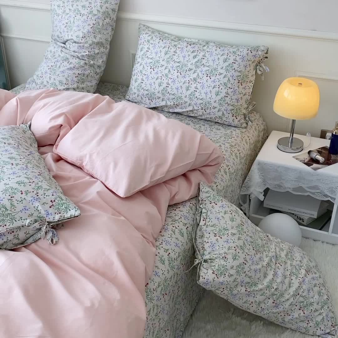 91家纺网 家纺一手货源 找家纺 一米阳光 新款蝴蝶结色织水洗棉小碎花撞色四件套-情怀系列 淡雅粉