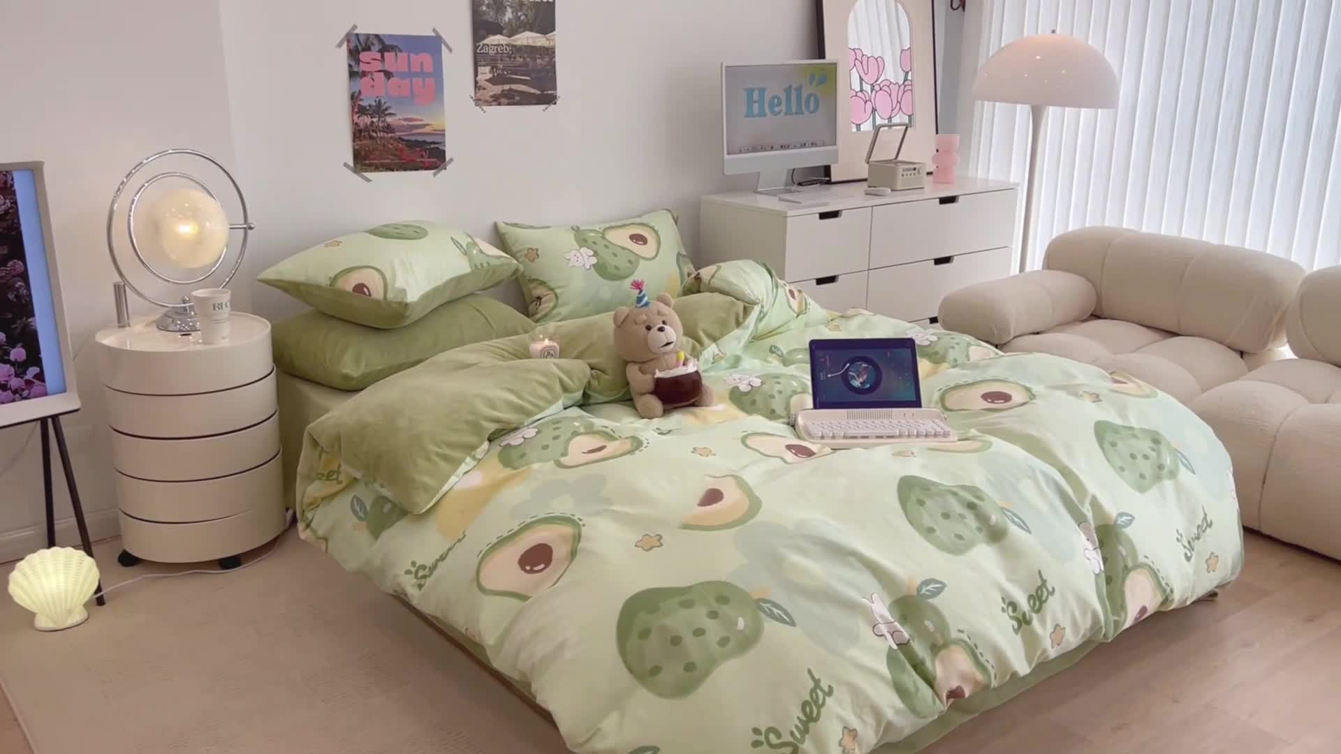 91家纺网 家纺一手货源 找家纺 昔可 2022新款梦幻公主风系列棉加绒印花四件套 蓝棋盘绿果