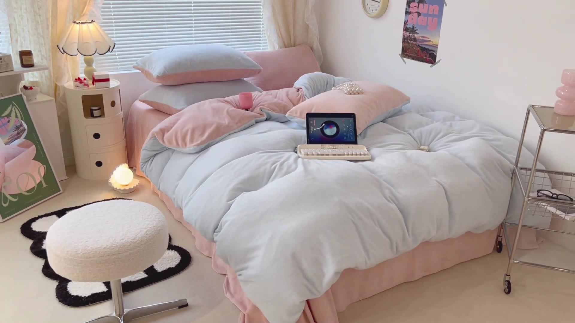 91家纺网 家纺一手货源 找家纺 昔可 2022新款奶油双拼系列牛奶绒四件套 奶酥蓝粉